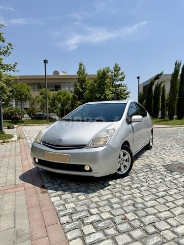 Toyota Prius-2