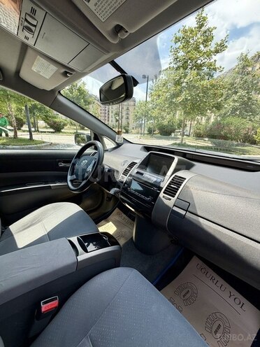 Toyota Prius-14