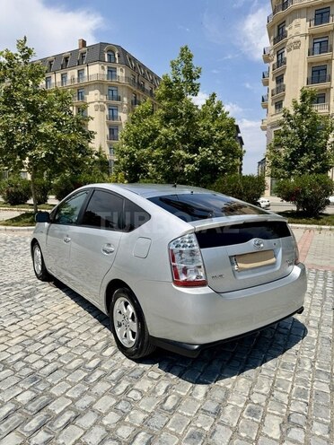 Toyota Prius-6