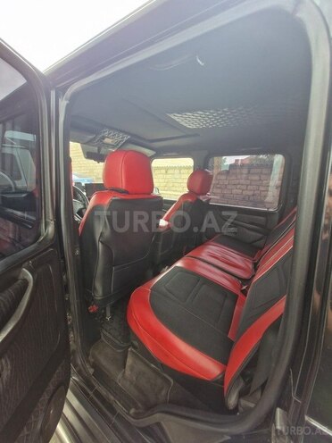 Mercedes G 300-13