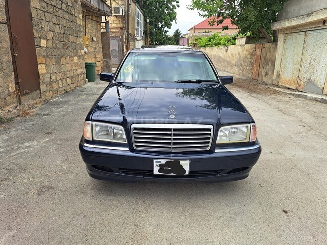 Mercedes C 230-1