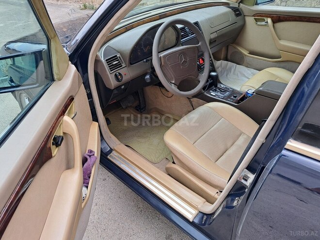 Mercedes C 230-8