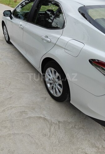 Toyota Camry-3