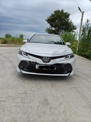 Toyota Camry-1
