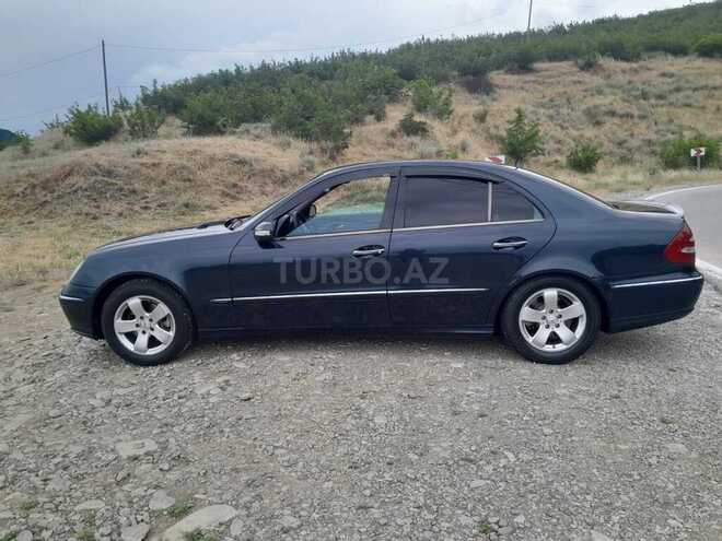 Mercedes E 240-3