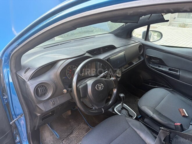 Toyota Yaris-9