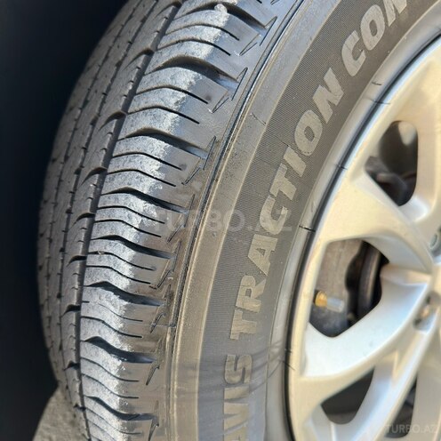 Chevrolet Equinox-4