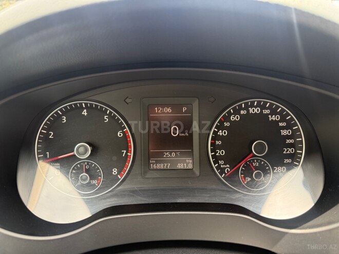 Volkswagen Jetta-8