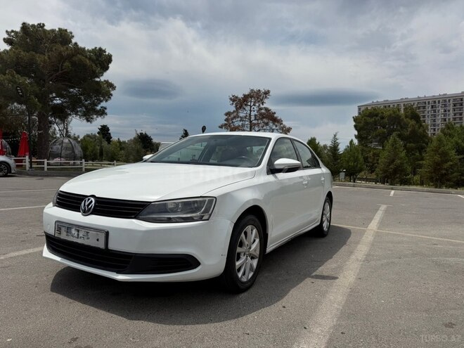Volkswagen Jetta-5