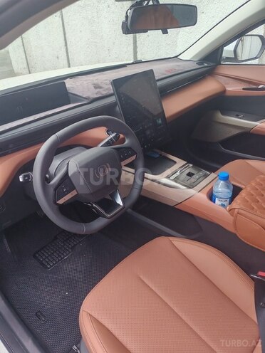 Changan Qiyuan A05-3