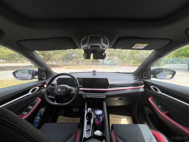 Geely Coolray-8