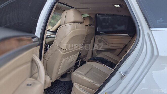 BMW X6-9
