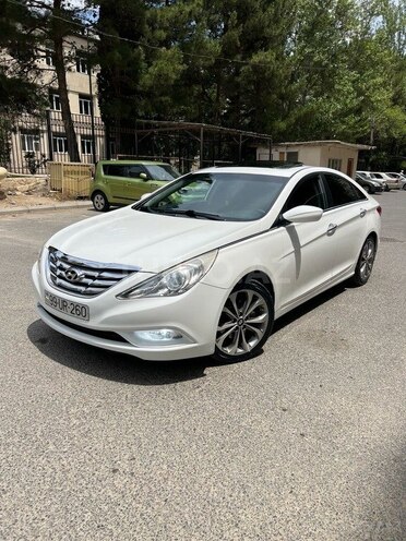 Hyundai Sonata-2