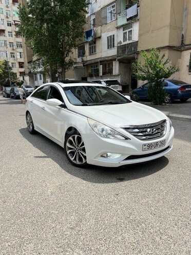 Hyundai Sonata-3