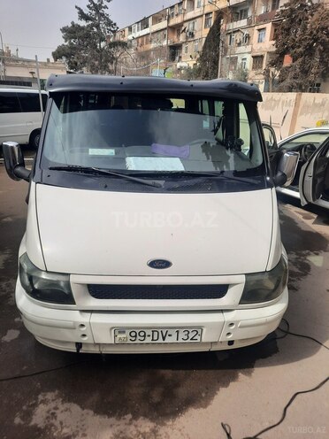 Ford Transit-1