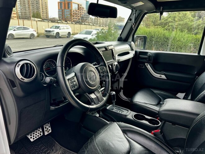 Jeep Wrangler-5