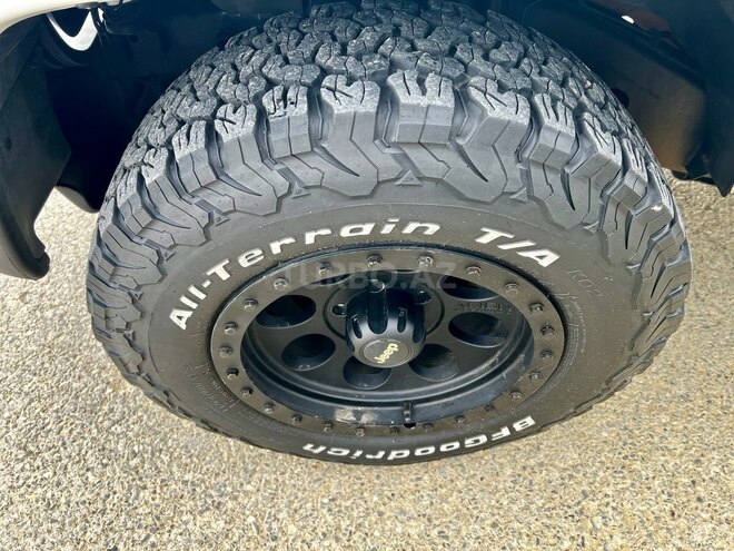 Jeep Wrangler-7