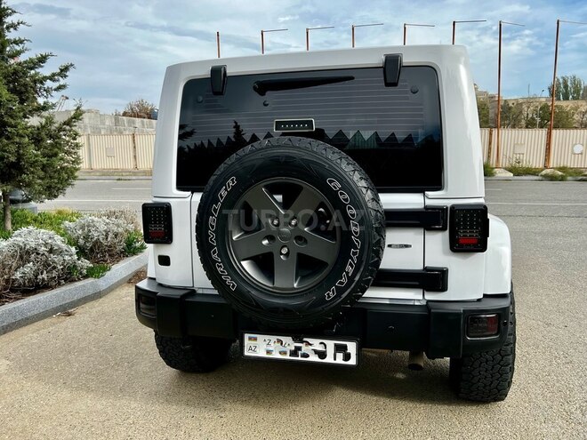 Jeep Wrangler-11