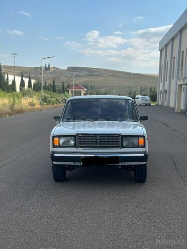 LADA (VAZ) 2107-1