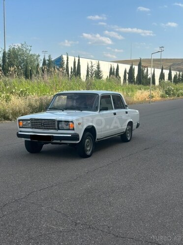 LADA (VAZ) 2107-2