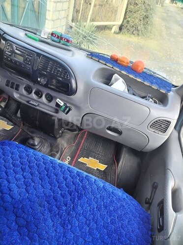 Ford Transit-8