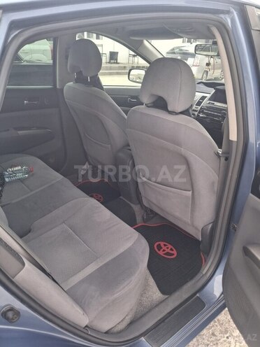 Toyota Prius-6