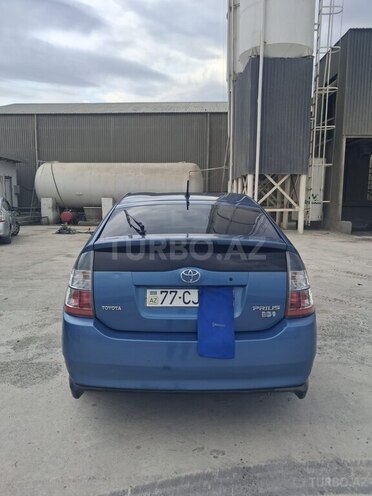 Toyota Prius-2