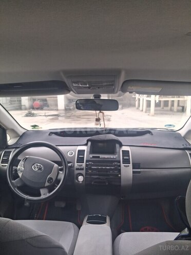 Toyota Prius-3