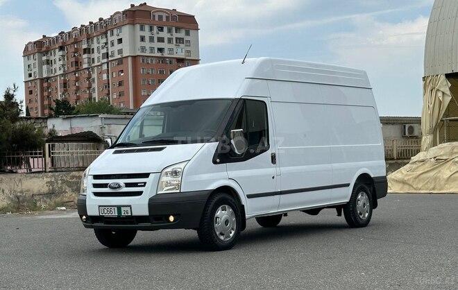 Ford Transit-8
