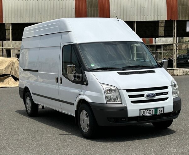 Ford Transit-5