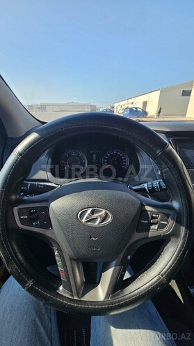 Hyundai i40-11
