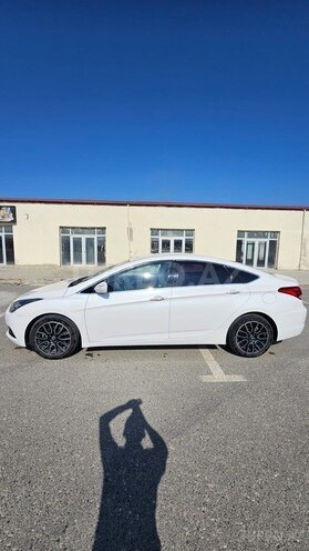 Hyundai i40-13