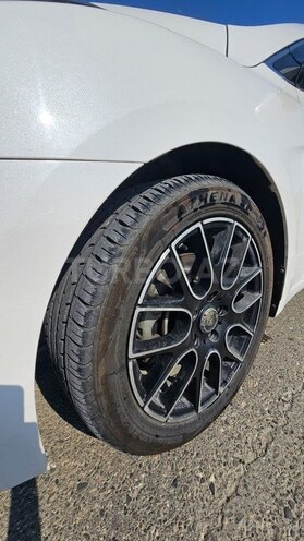 Hyundai i40-5