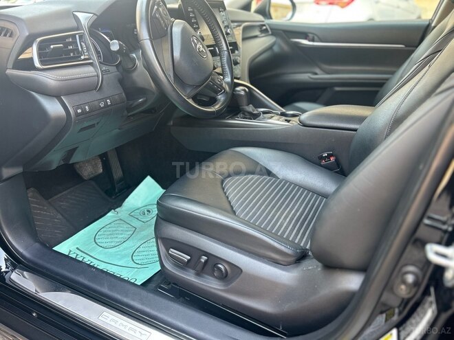 Toyota Camry-11
