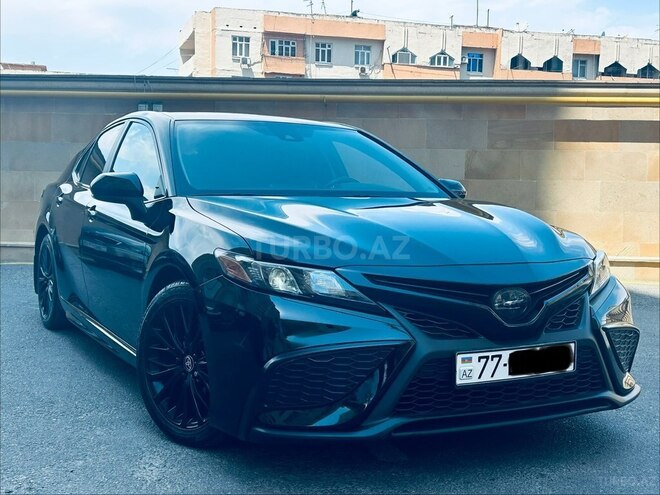 Toyota Camry-5