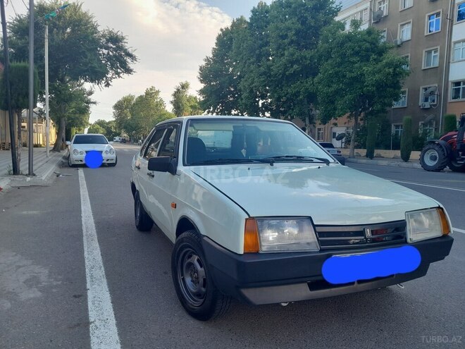 LADA (VAZ) 21099-3