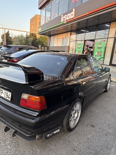 BMW 318-3