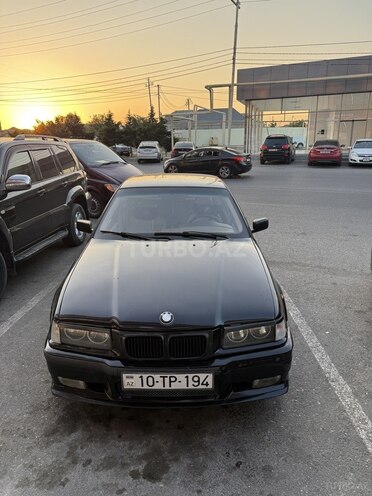 BMW 318-1