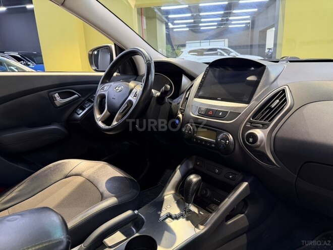 Hyundai ix35-17