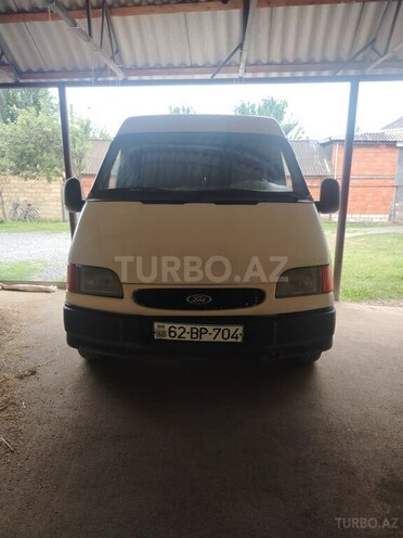 Ford Transit-1