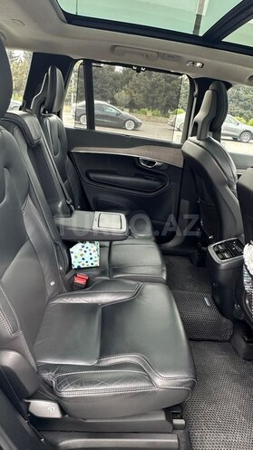Volvo XC90-17
