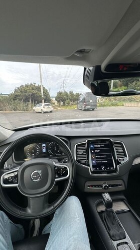 Volvo XC90-8
