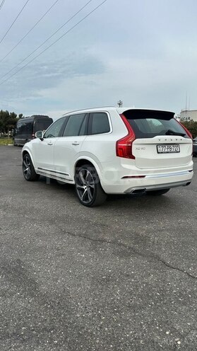 Volvo XC90-6