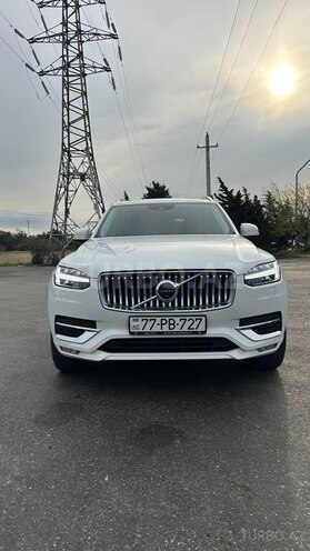 Volvo XC90-1