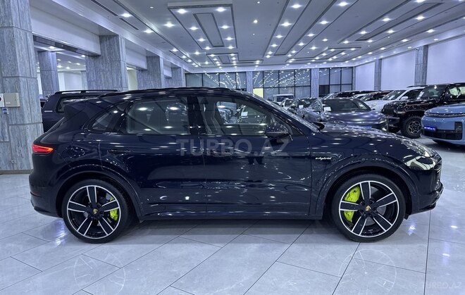 Porsche Cayenne Turbo S E-Hybrid-4