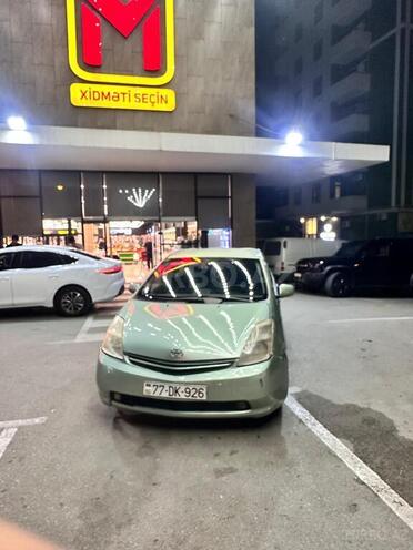 Toyota Prius-1