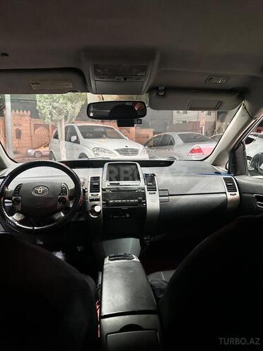 Toyota Prius-6