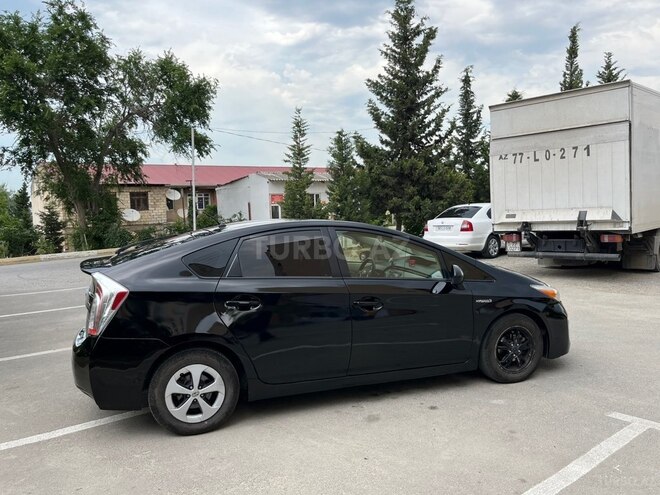 Toyota Prius-6
