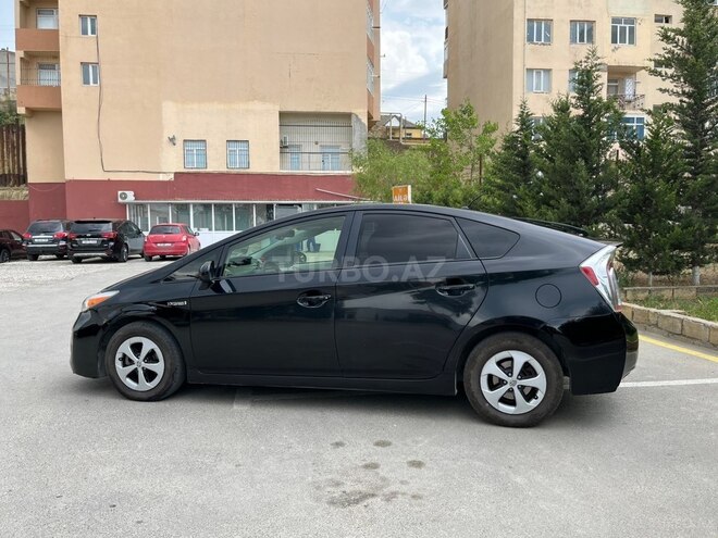 Toyota Prius-8