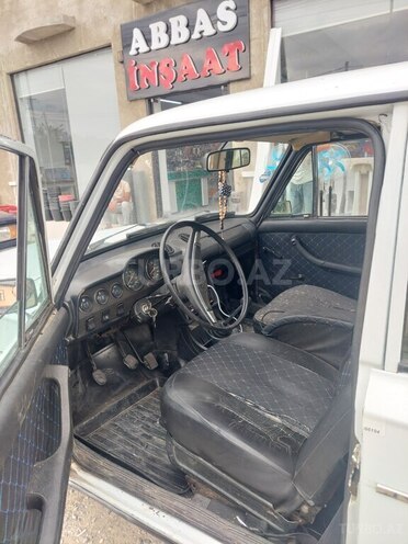 LADA (VAZ) 2106-5